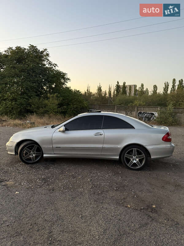 Купе Mercedes-Benz CLK-Class 2004 в Измаиле фото 4 Купе Mercedes-Benz CLK-Class 2004 в Измаиле