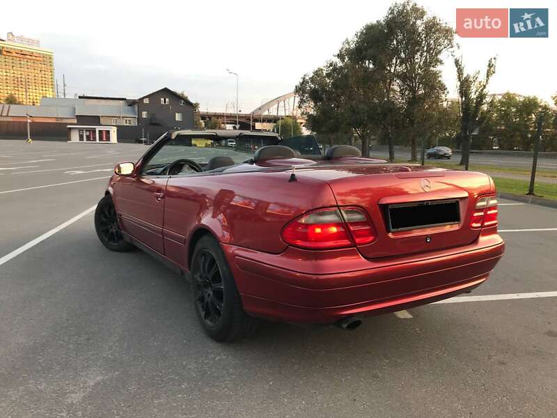 Кабриолет Mercedes-Benz CLK-Class 2001 в Киеве