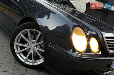 Купе Mercedes-Benz CLK-Class 2001 в 