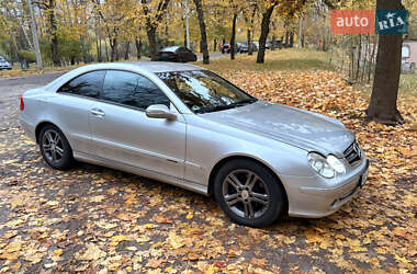 Купе Mercedes-Benz CLK-Class 2002 в 