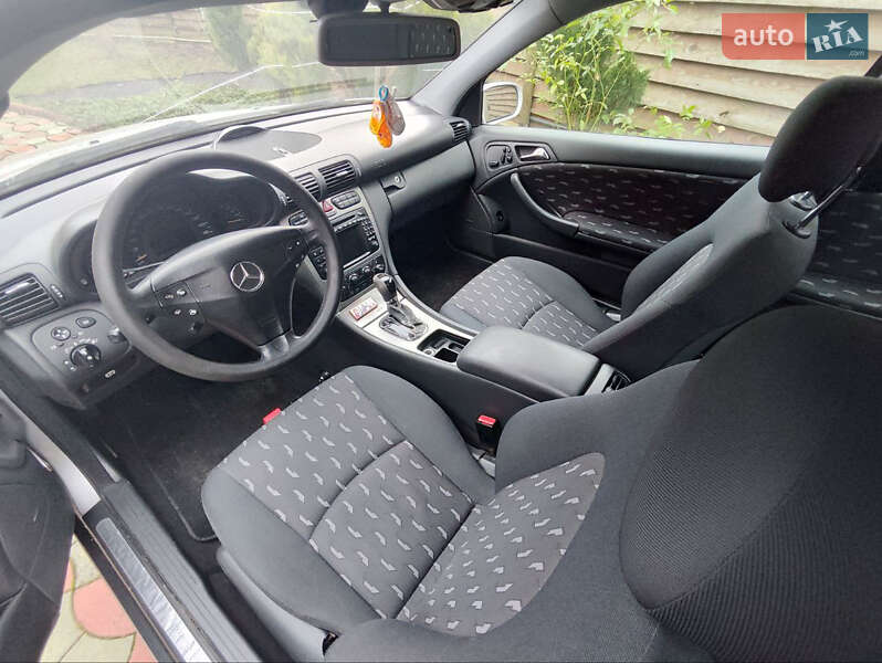 Купе Mercedes-Benz CLK-Class 2004 в Киеве