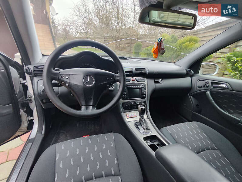 Купе Mercedes-Benz CLK-Class 2004 в Киеве