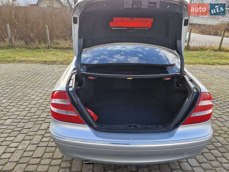 Купе Mercedes-Benz CLK-Class 2002 в Львове