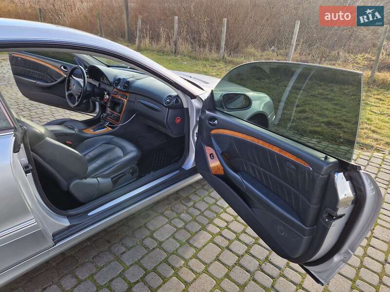 Купе Mercedes-Benz CLK-Class 2002 в Львове