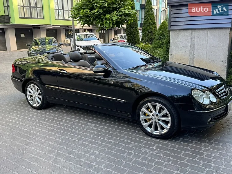 Mercedes-Benz CLK-Class 2004