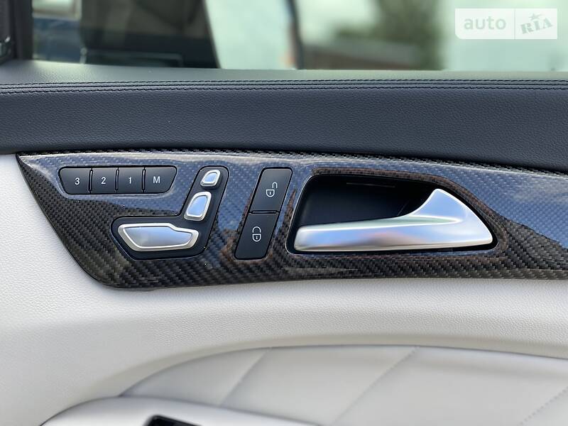 Седан Mercedes-Benz CLS-Class 2015 в Киеве фото 43 Седан Mercedes-Benz CLS-Class 2015 в Киеве