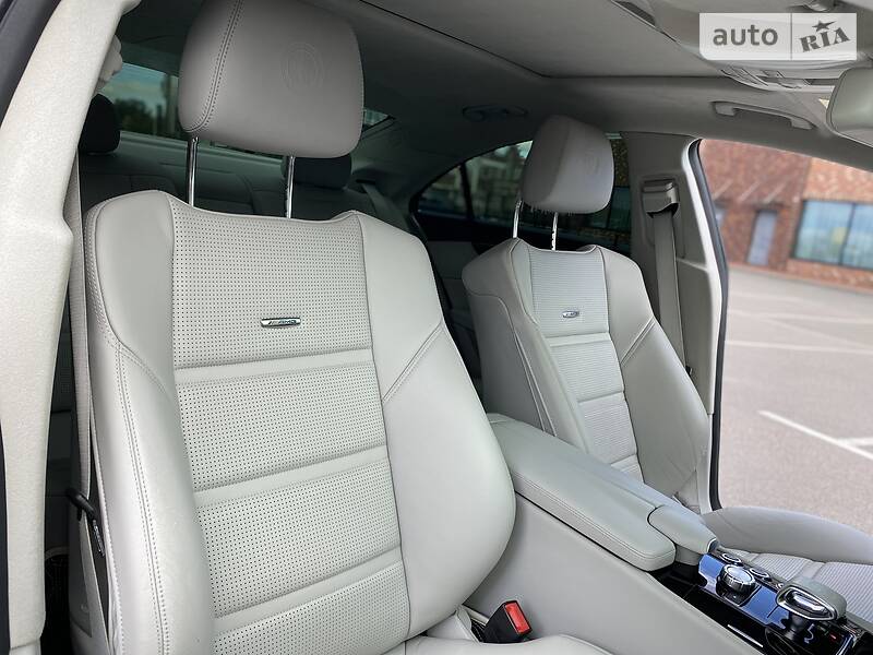 Седан Mercedes-Benz CLS-Class 2015 в Киеве фото 45 Седан Mercedes-Benz CLS-Class 2015 в Киеве