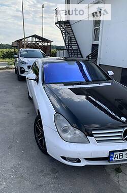 Седан Mercedes-Benz CLS-Class 2006 в Виннице