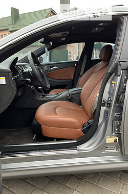 Купе Mercedes-Benz CLS-Class 2010 в 