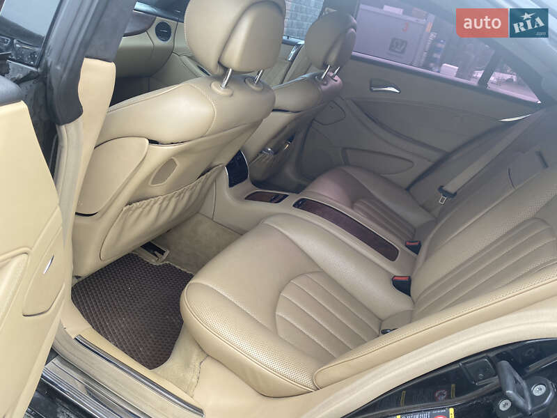 Купе Mercedes-Benz CLS-Class 2006 в Виноградове фото 18 Купе Mercedes-Benz CLS-Class 2006 в Виноградове