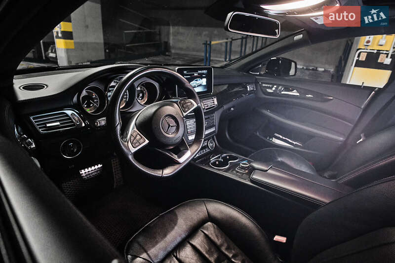Седан Mercedes-Benz CLS-Class 2015 в Львові