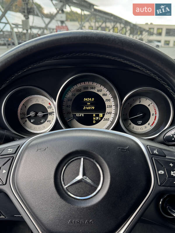 Седан Mercedes-Benz CLS-Class 2011 в Львове