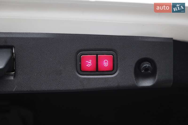 Седан Mercedes-Benz CLS-Class 2012 в 