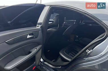 Седан Mercedes-Benz CLS-Class 2012 в 