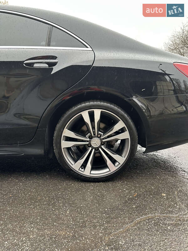 Седан Mercedes-Benz CLS-Class 2016 в Тернополі