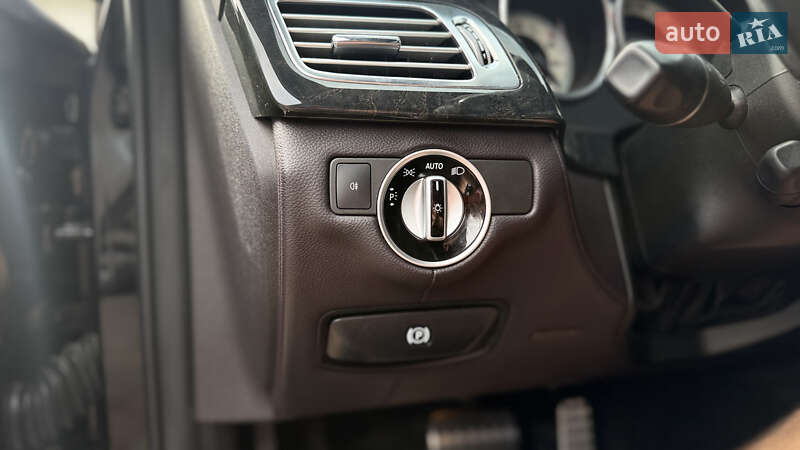 Седан Mercedes-Benz CLS-Class 2012 в Черновцах
