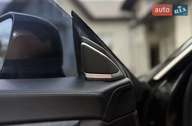 Седан Mercedes-Benz CLS-Class 2012 в 