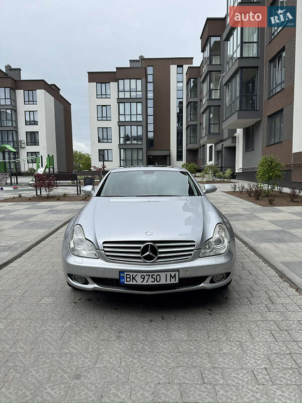 Mercedes-Benz CLS-Class 2005