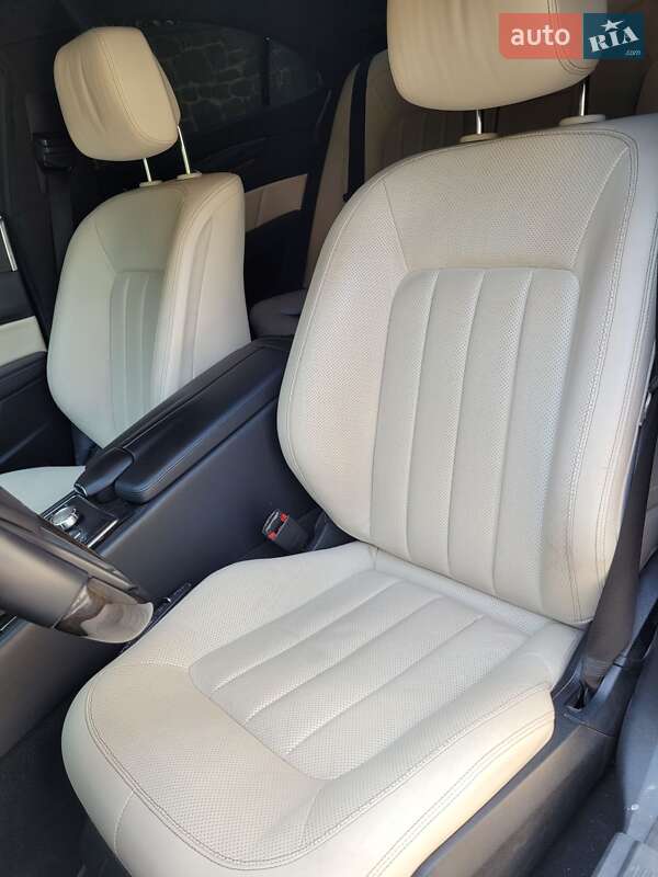 Седан Mercedes-Benz CLS-Class 2011 в Тернополі