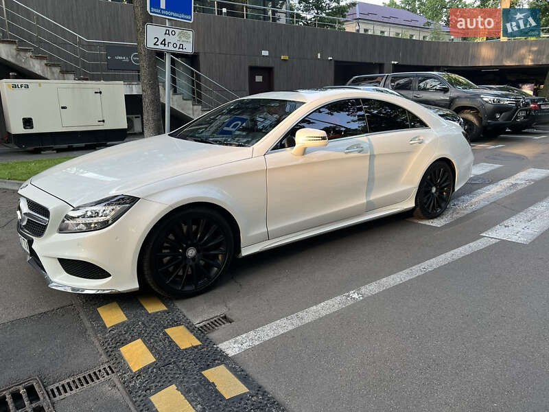 Седан Mercedes-Benz CLS-Class 2015 в Киеве фото 31 Седан Mercedes-Benz CLS-Class 2015 в Киеве