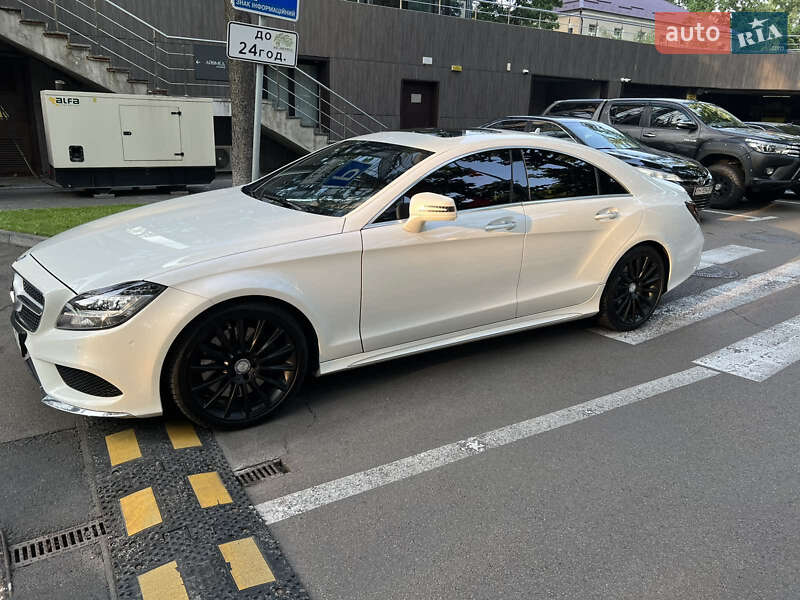Седан Mercedes-Benz CLS-Class 2015 в Киеве фото 39 Седан Mercedes-Benz CLS-Class 2015 в Киеве