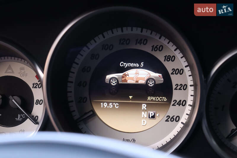 Седан Mercedes-Benz CLS-Class 2012 в Чернівцях