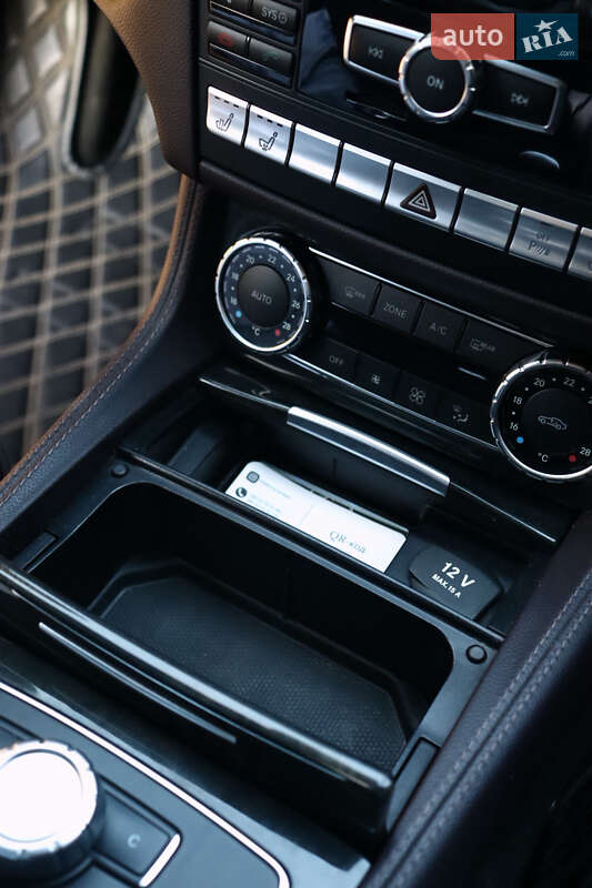 Седан Mercedes-Benz CLS-Class 2012 в Чернівцях
