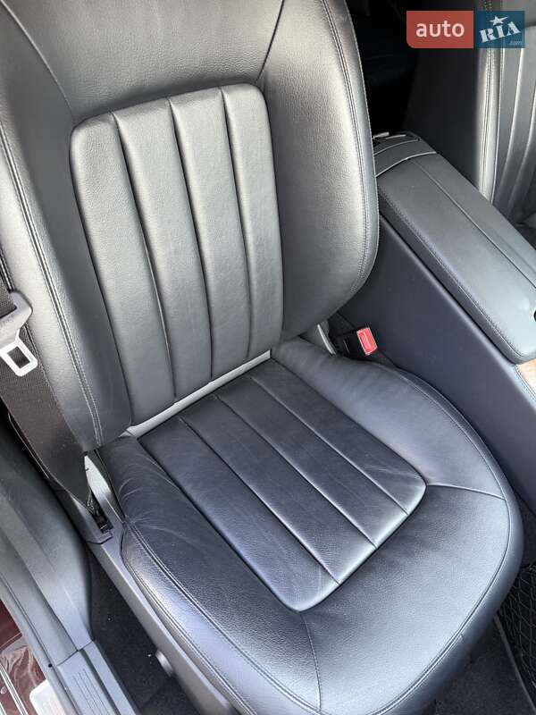 Седан Mercedes-Benz CLS-Class 2012 в Києві