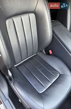 Седан Mercedes-Benz CLS-Class 2012 в 