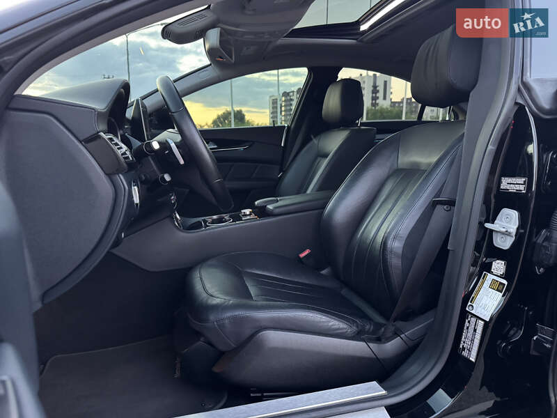 Седан Mercedes-Benz CLS-Class 2014 в Киеве