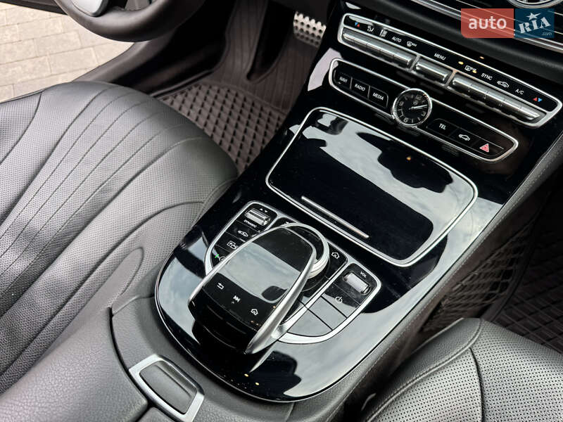 Купе Mercedes-Benz CLS-Class 2018 в Ужгороде