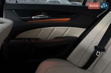 Седан Mercedes-Benz CLS-Class 2011 в 