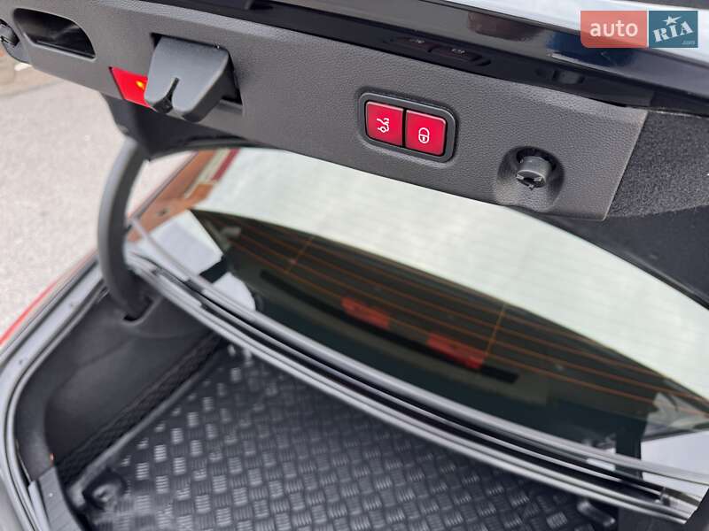 Седан Mercedes-Benz CLS-Class 2012 в Киеве