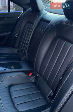 Седан Mercedes-Benz CLS-Class 2012 в 