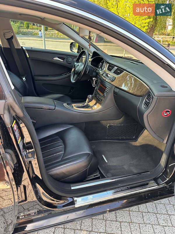 Купе Mercedes-Benz CLS-Class 2010 в Львові