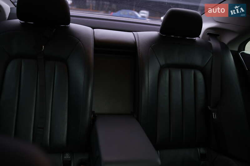 Седан Mercedes-Benz CLS-Class 2011 в Житомирі