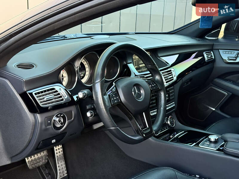 Седан Mercedes-Benz CLS-Class 2014 в Дубні
