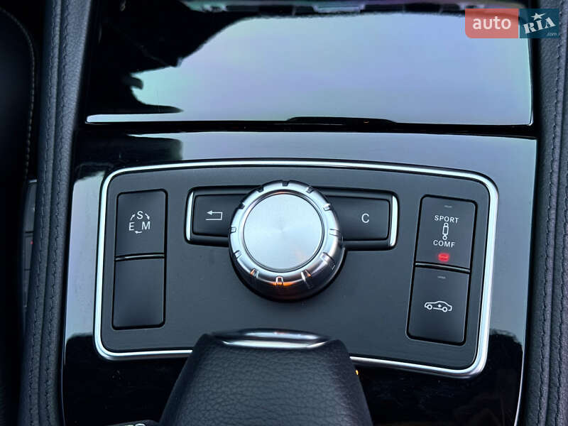 Седан Mercedes-Benz CLS-Class 2014 в Дубні