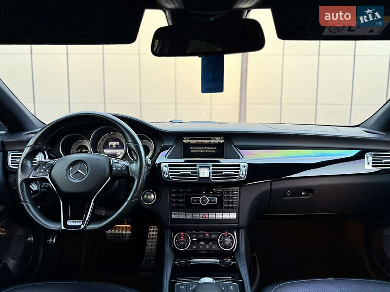 Седан Mercedes-Benz CLS-Class 2014 в Дубні