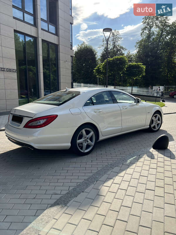 Седан Mercedes-Benz CLS-Class 2011 в Києві фото 7 Седан Mercedes-Benz CLS-Class 2011 в Києві