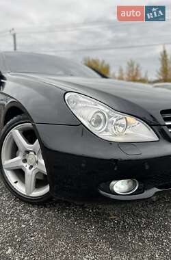 Купе Mercedes-Benz CLS-Class 2006 в  фото 2 Купе Mercedes-Benz CLS-Class 2006 в
