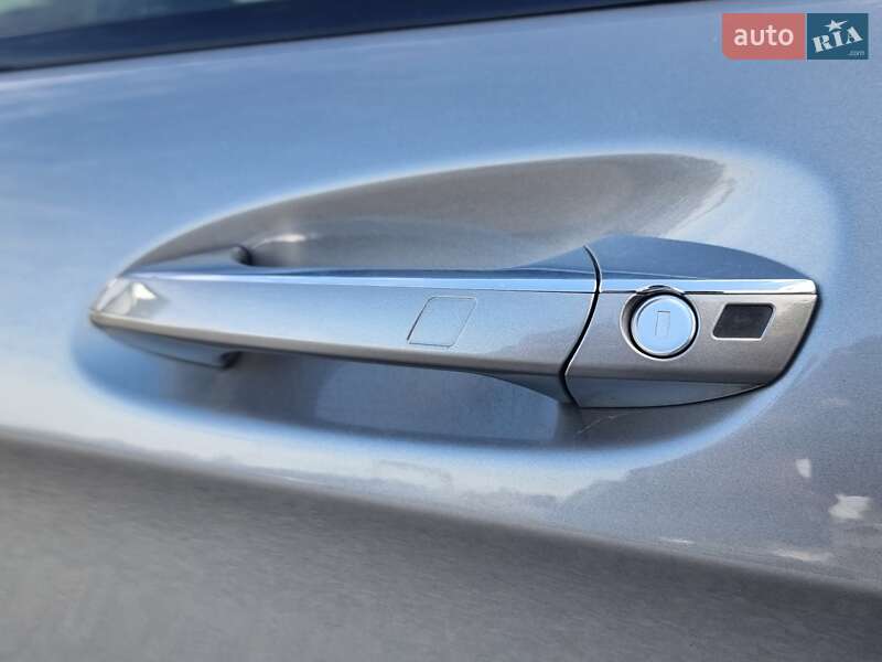 Седан Mercedes-Benz CLS-Class 2014 в Киеве фото 19 Седан Mercedes-Benz CLS-Class 2014 в Киеве