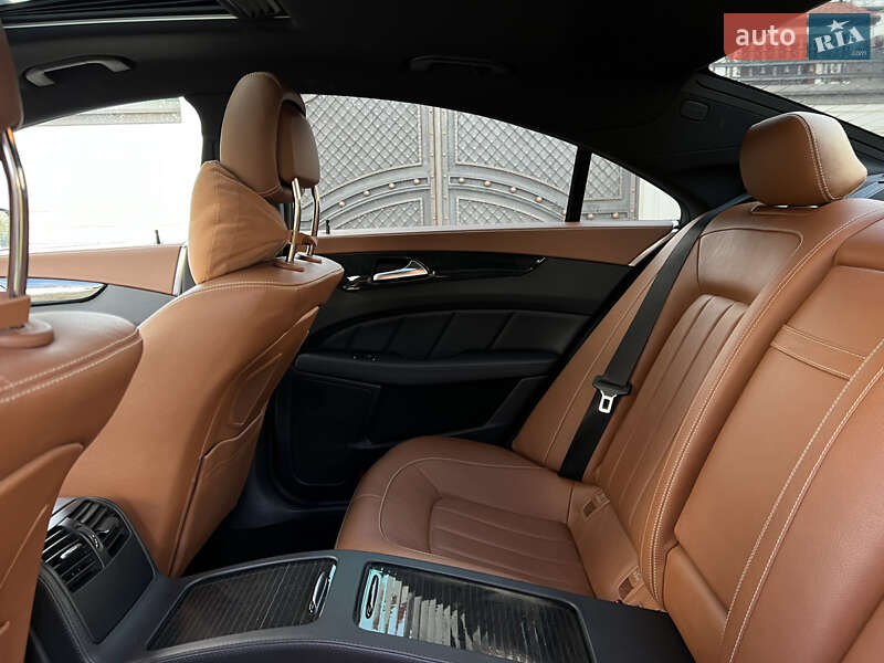 Седан Mercedes-Benz CLS-Class 2016 в Ровно фото 65 Седан Mercedes-Benz CLS-Class 2016 в Ровно