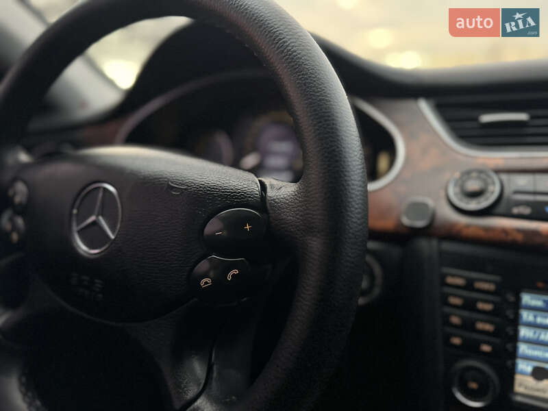 Купе Mercedes-Benz CLS-Class 2005 в Летичіві фото 45 Купе Mercedes-Benz CLS-Class 2005 в Летичіві