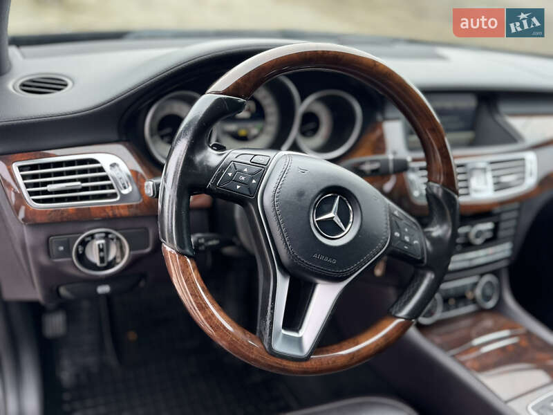 Седан Mercedes-Benz CLS-Class 2014 в Черновцах фото 10 Седан Mercedes-Benz CLS-Class 2014 в Черновцах