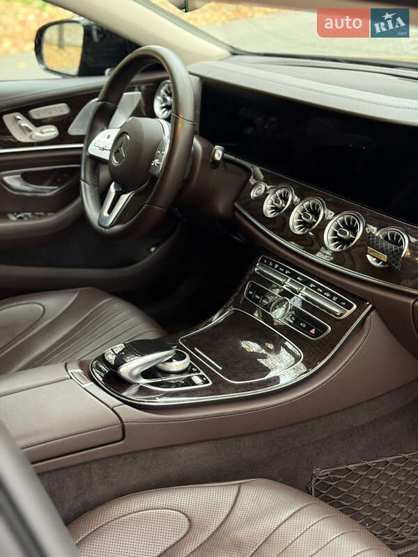 Купе Mercedes-Benz CLS-Class 2018 в Києві фото 9 Купе Mercedes-Benz CLS-Class 2018 в Києві