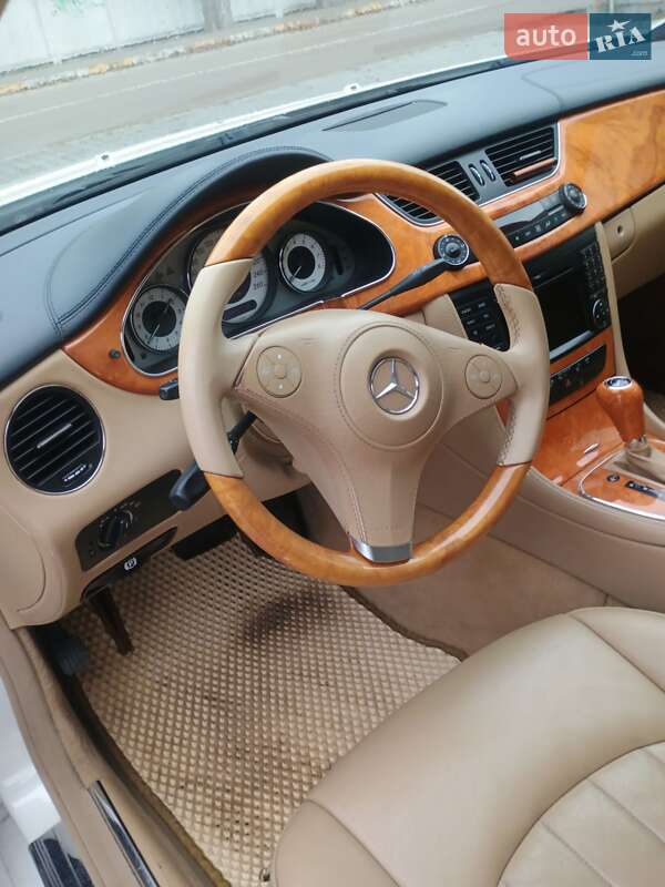 Купе Mercedes-Benz CLS-Class 2005 в Киеве фото 14 Купе Mercedes-Benz CLS-Class 2005 в Киеве