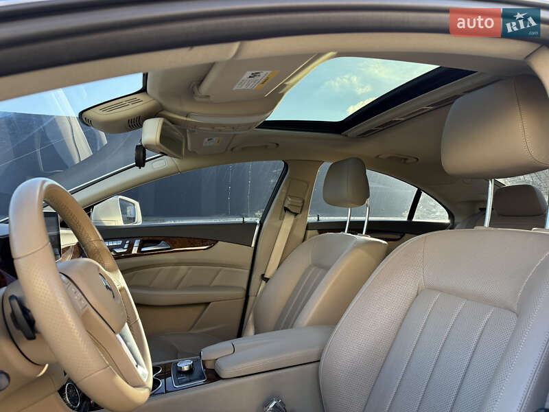 Седан Mercedes-Benz CLS-Class 2014 в Хмельницькому фото 48 Седан Mercedes-Benz CLS-Class 2014 в Хмельницькому
