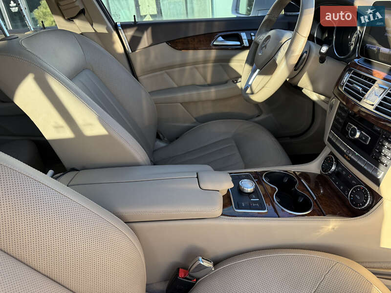 Седан Mercedes-Benz CLS-Class 2014 в Хмельницькому фото 53 Седан Mercedes-Benz CLS-Class 2014 в Хмельницькому