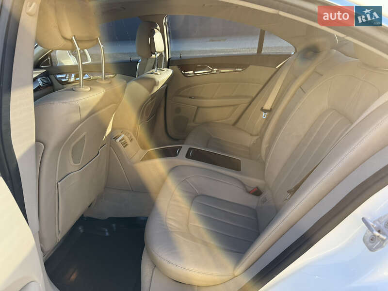 Седан Mercedes-Benz CLS-Class 2014 в Хмельницькому фото 67 Седан Mercedes-Benz CLS-Class 2014 в Хмельницькому